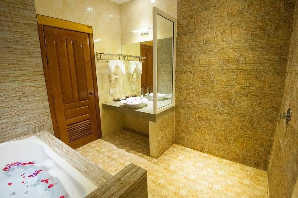 סיאם ריפ Adventure Siemreap Residence מראה חיצוני תמונה
